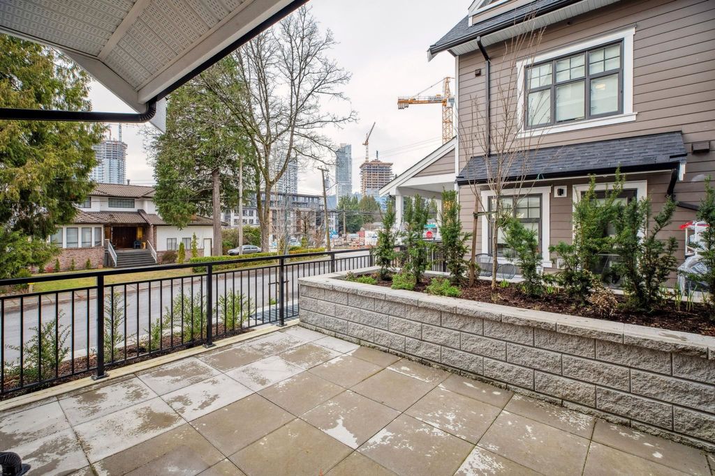 listing image 1102796273510697698