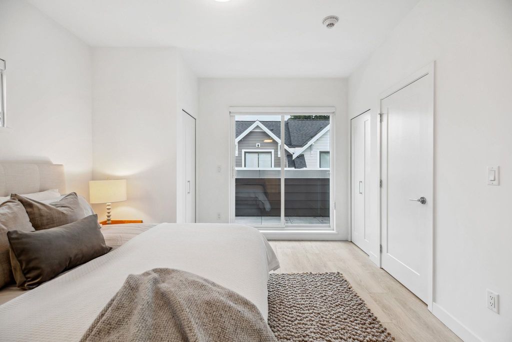 listing image 1103384351720977032