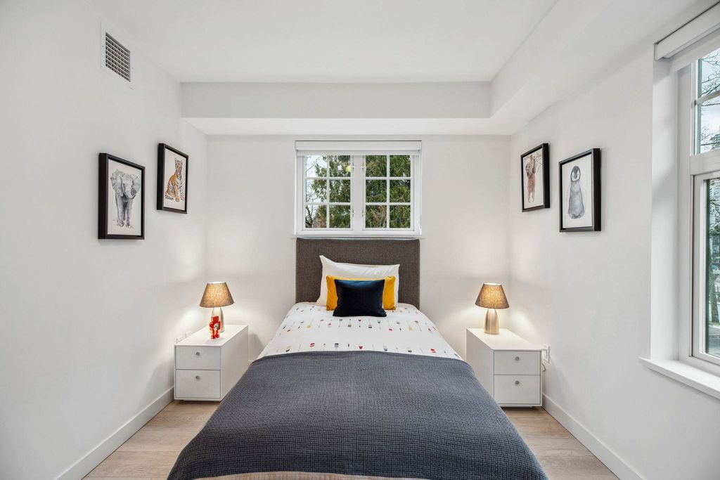 listing image 1108571637033390364