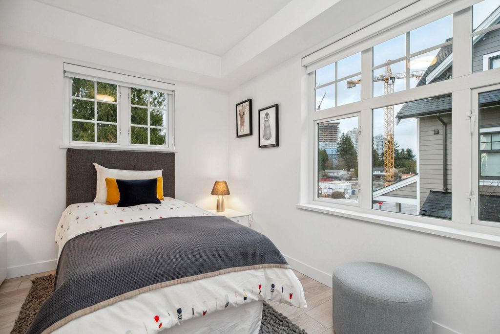 listing image 1107504611387556207