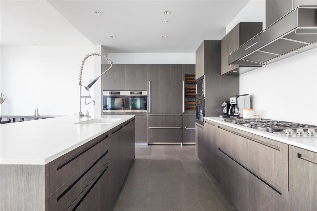listing image 1102330715547378671