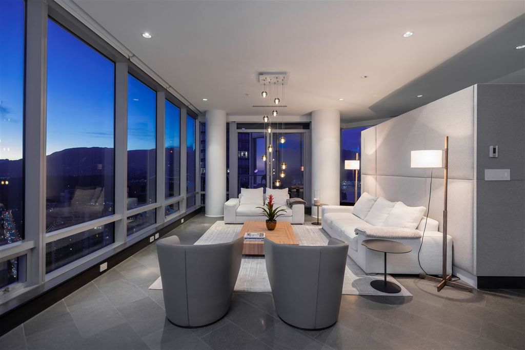 listing image 1105876778803122125