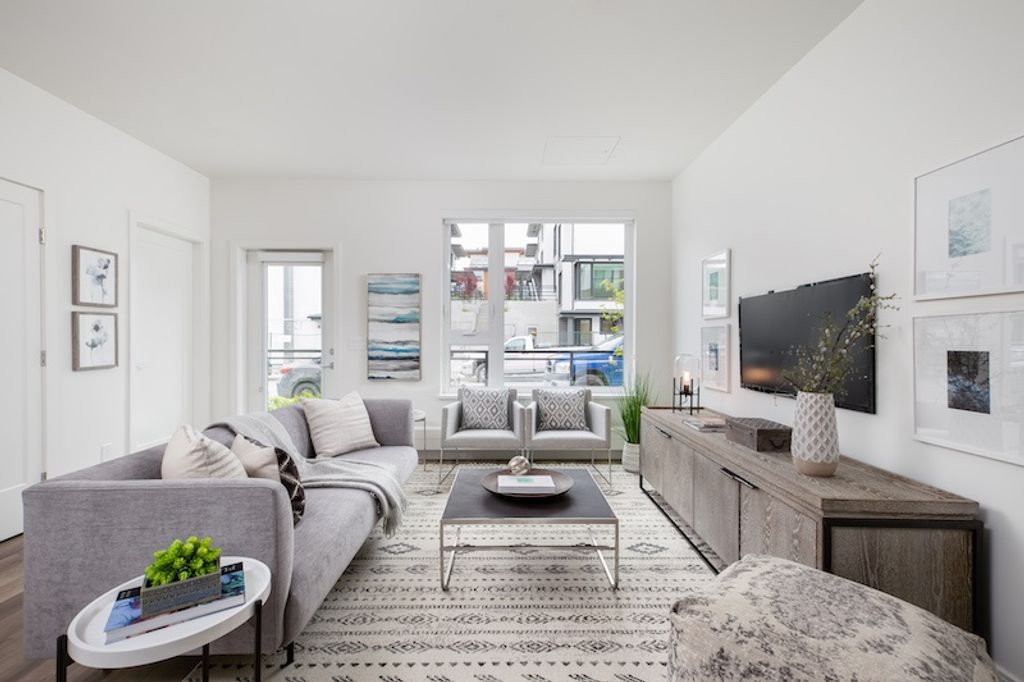 listing image 1107726732773682456