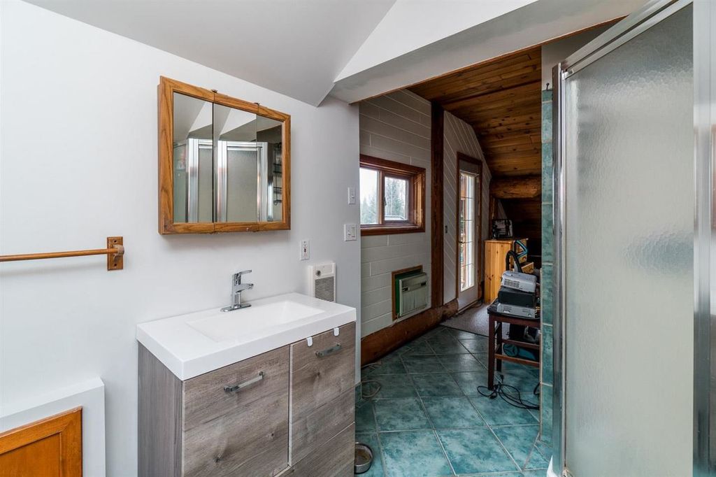 listing image 1109004094804846050