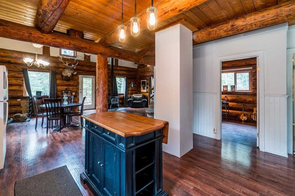 listing image 1102857231662006271