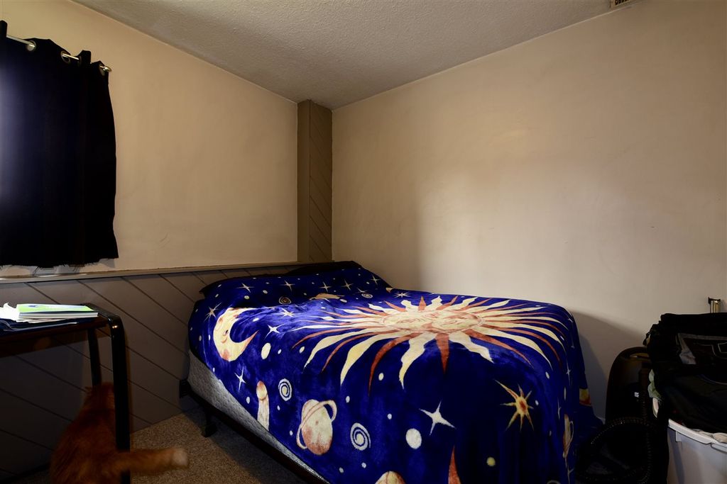 listing image 1104278953789015332