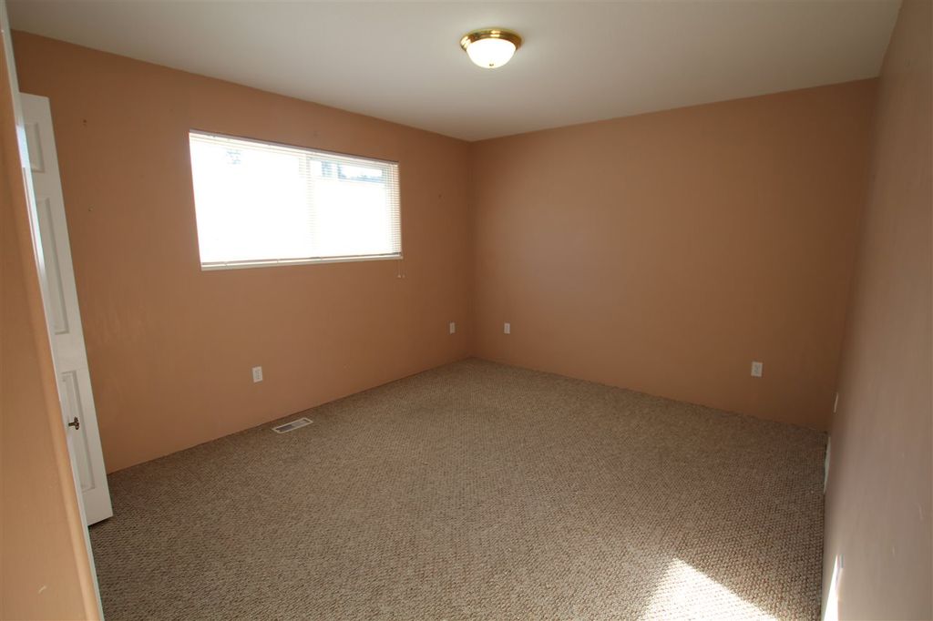 listing image 1108818607403462275
