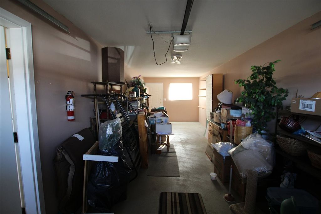listing image 1102830717735337137