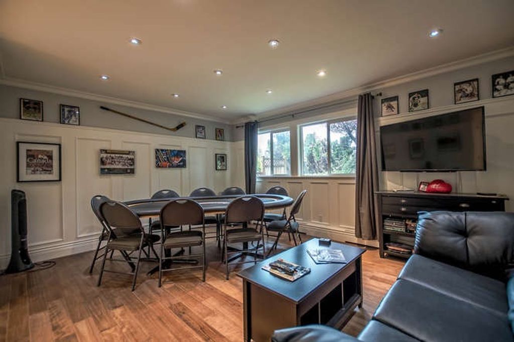 listing image 1107562183163086687