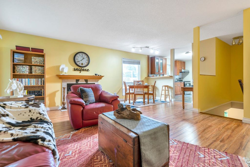 listing image 1104378189094910187