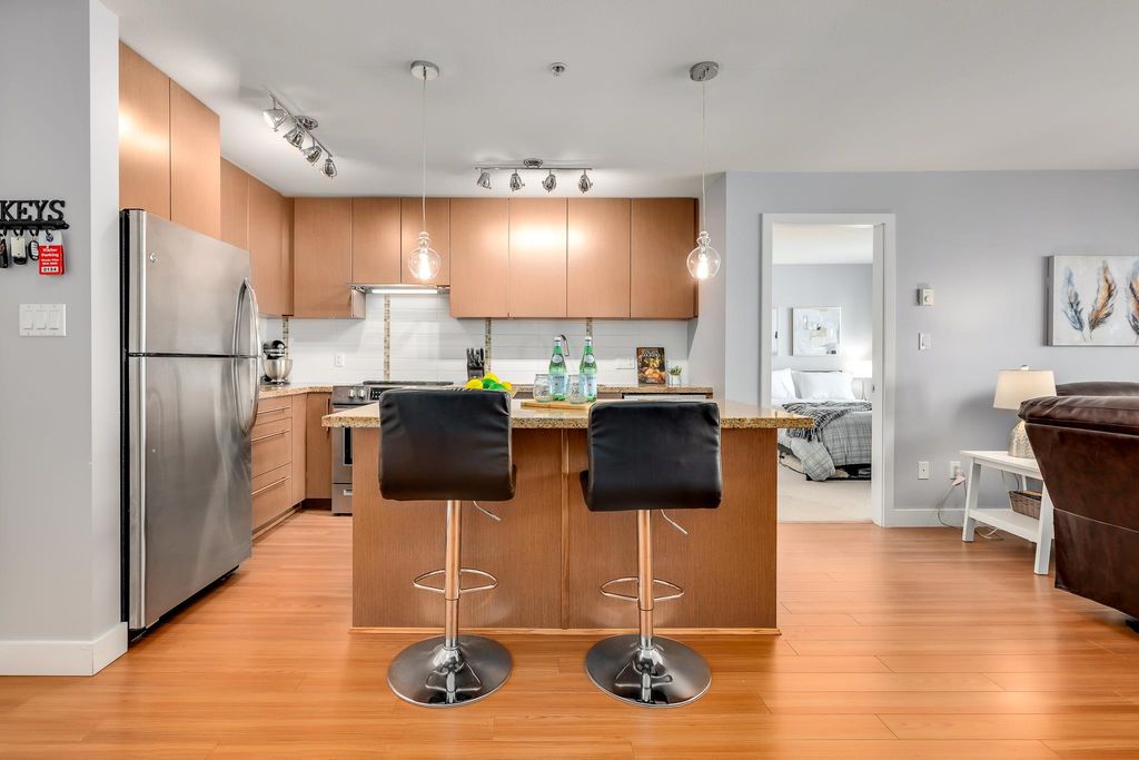listing image 1108226157852328789