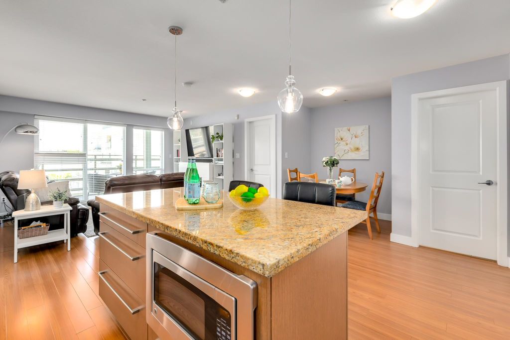 listing image 1100580115417264235