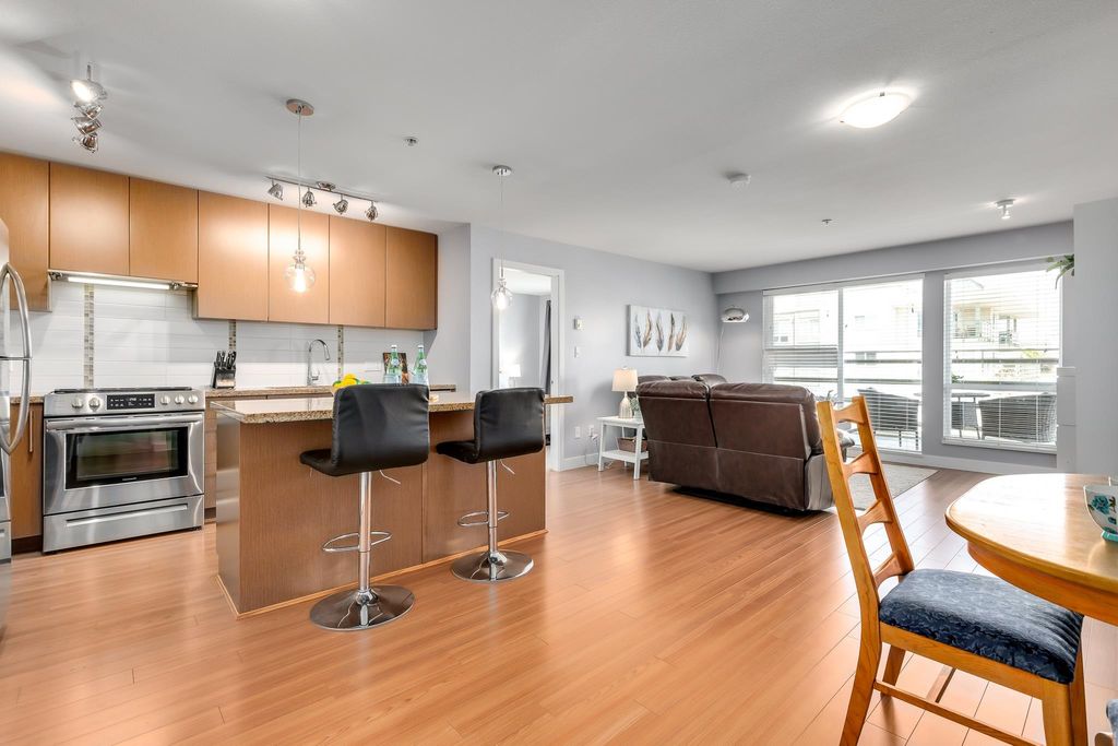 listing image 1102200587082810390