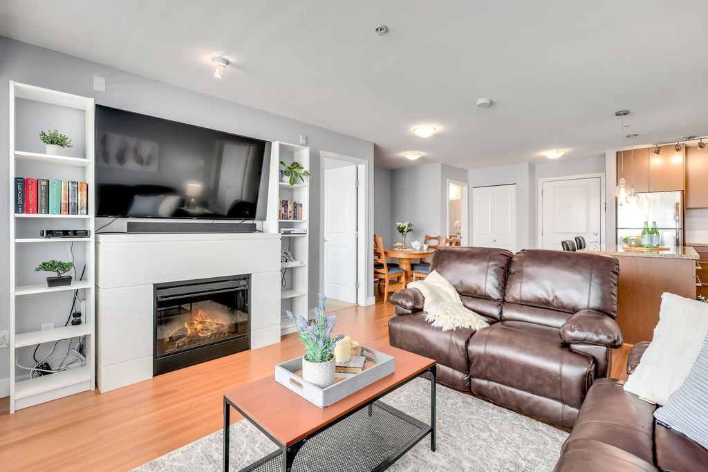 listing image 1108528544054997933