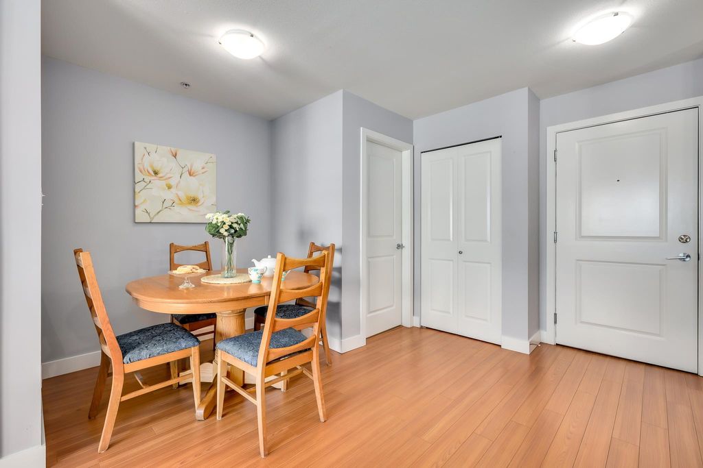 listing image 1108018972225564379