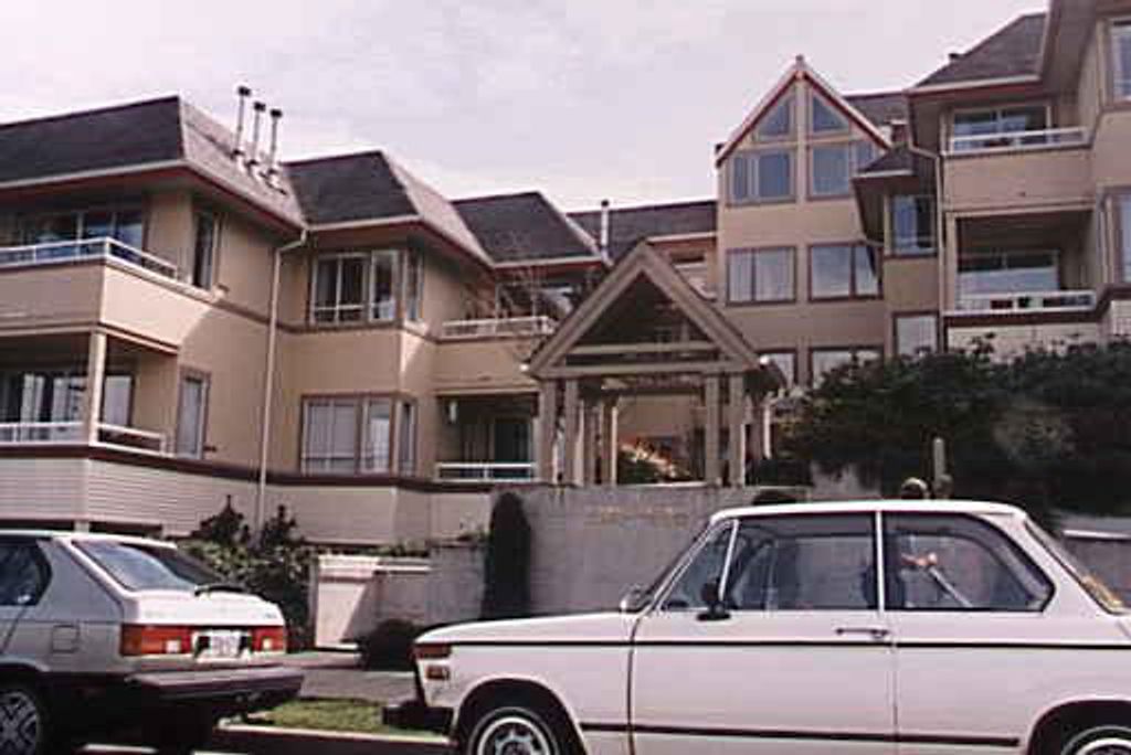 listing image 1109866061482359616