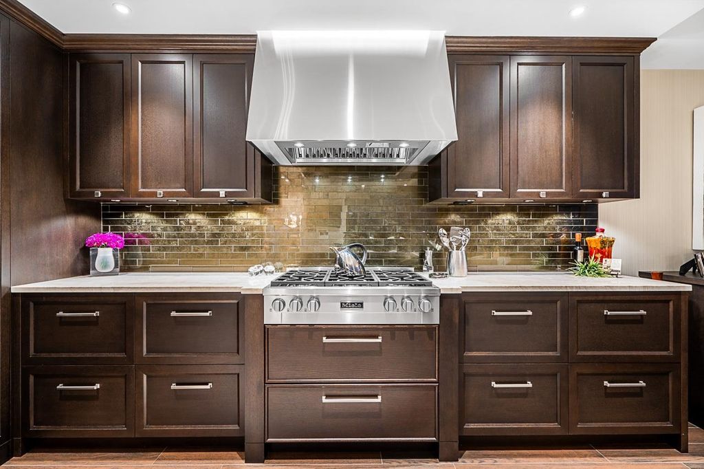 listing image 1103791038878830996