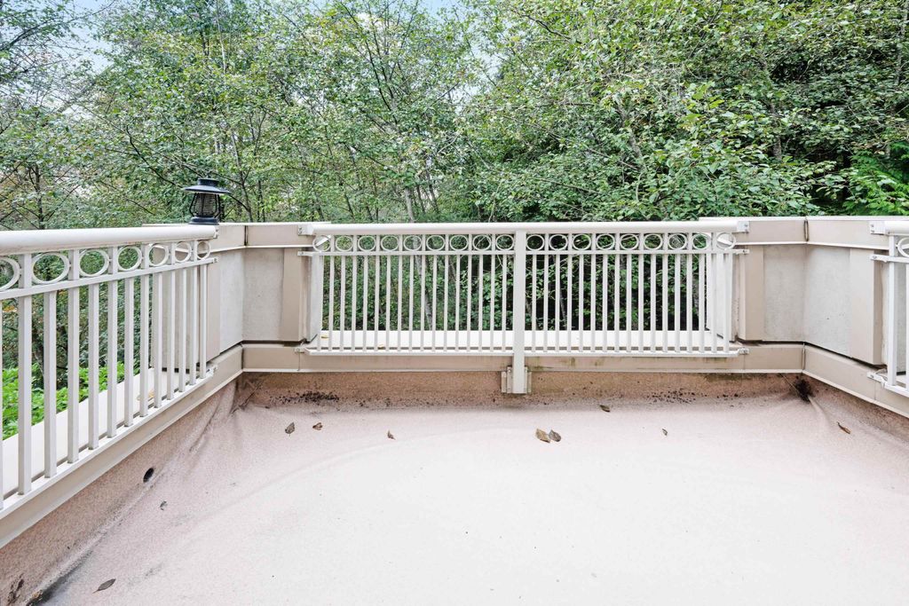 listing image 1100281981489896826