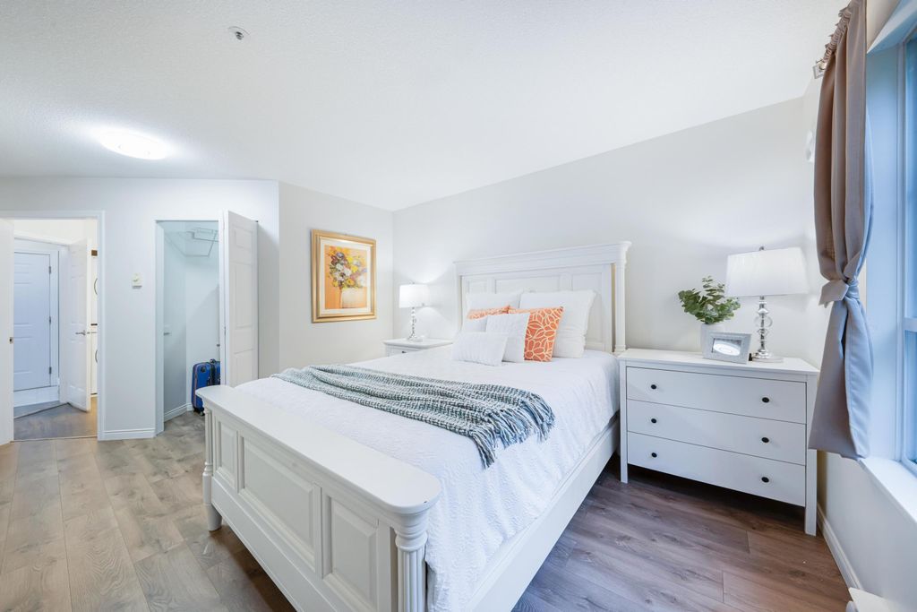 listing image 1108315160464913973