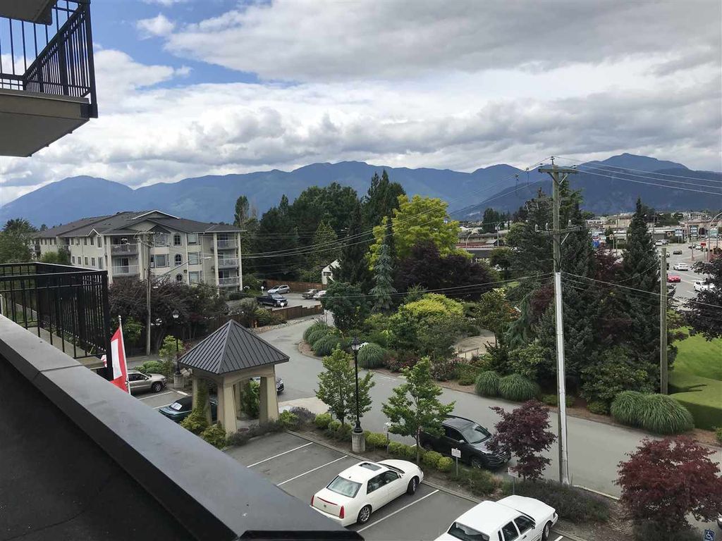 listing image 1109756359028239133