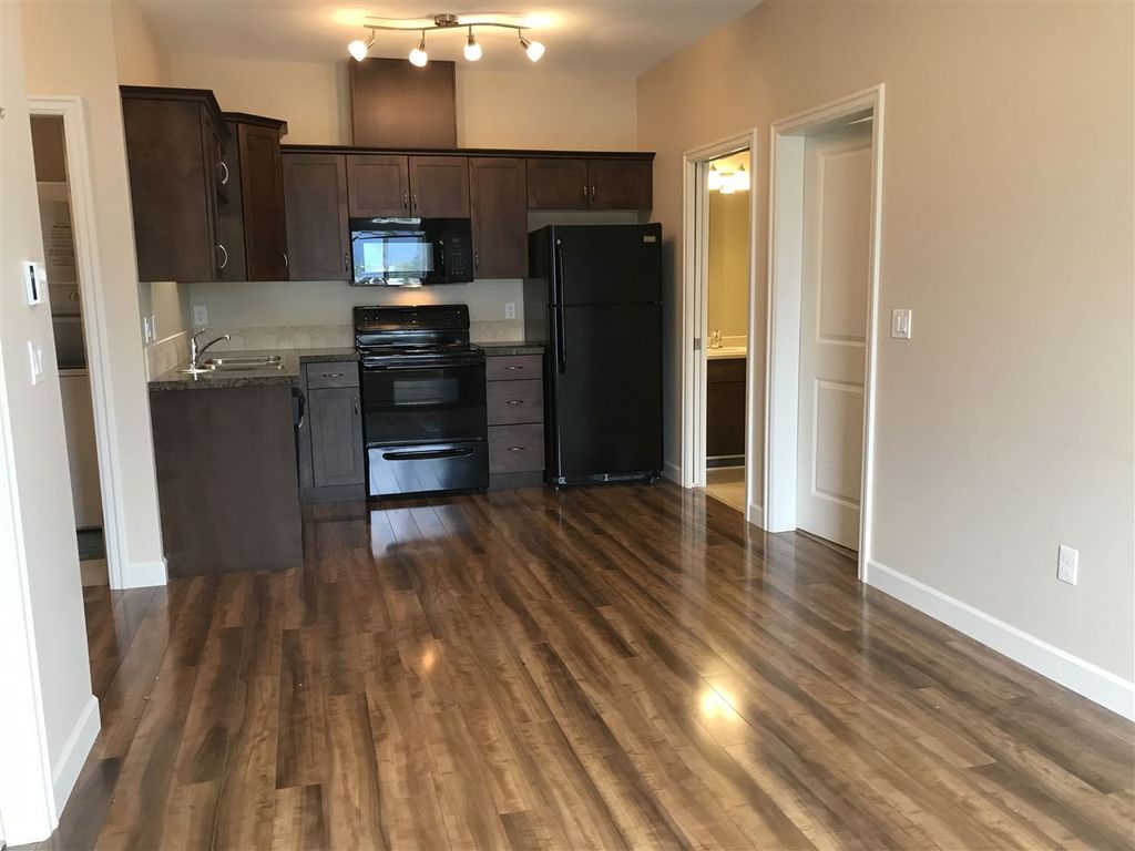 listing image 1106482580959910974