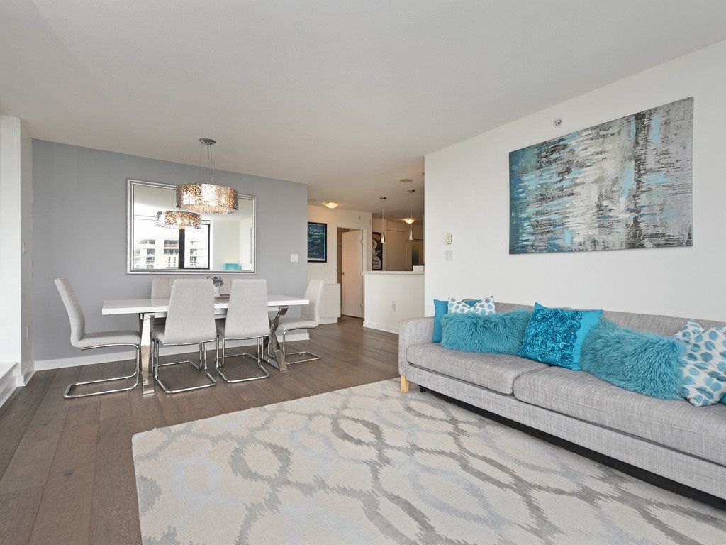 listing image 1109846074282041844