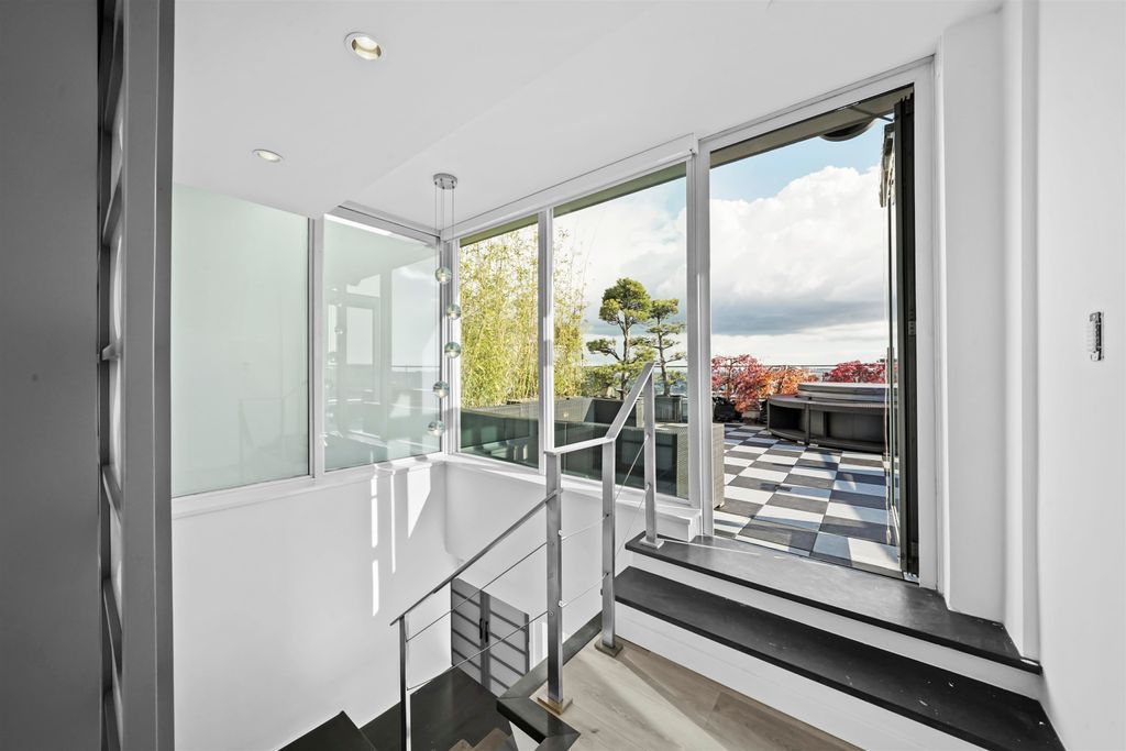 listing image 1100321399698890010