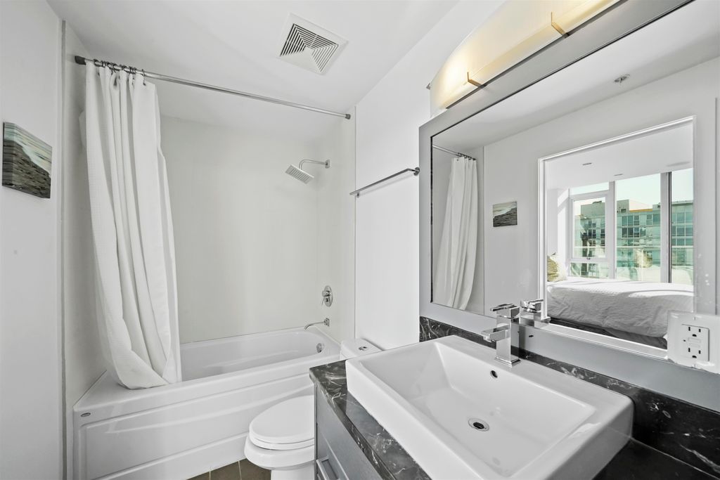 listing image 1108359915071615213
