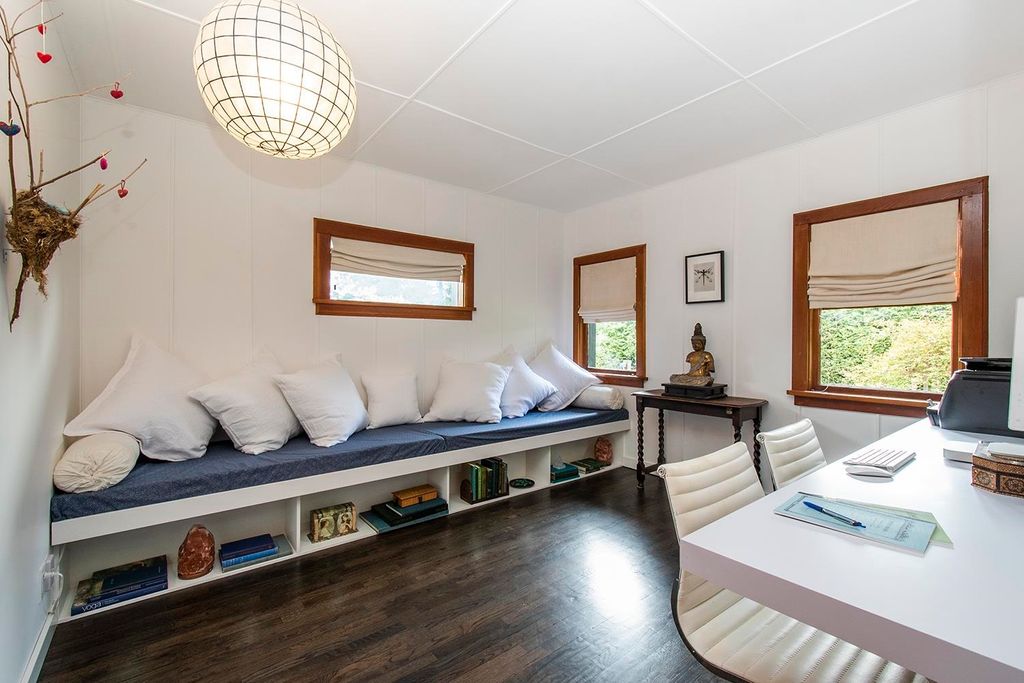 listing image 1105011139302893182