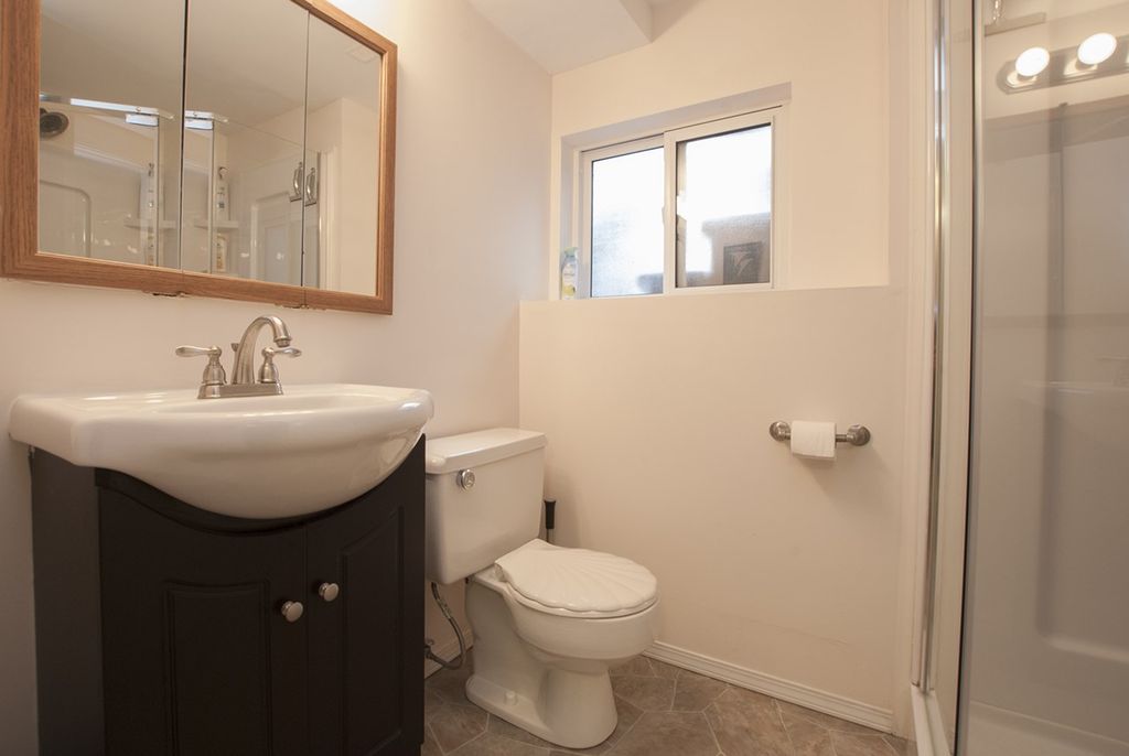 listing image 1104904014659821753