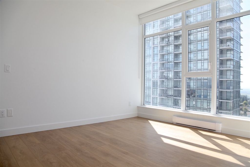 listing image 1102517236703849425