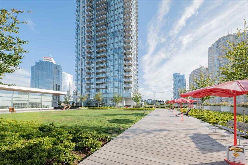 listing image 1102864964377747465