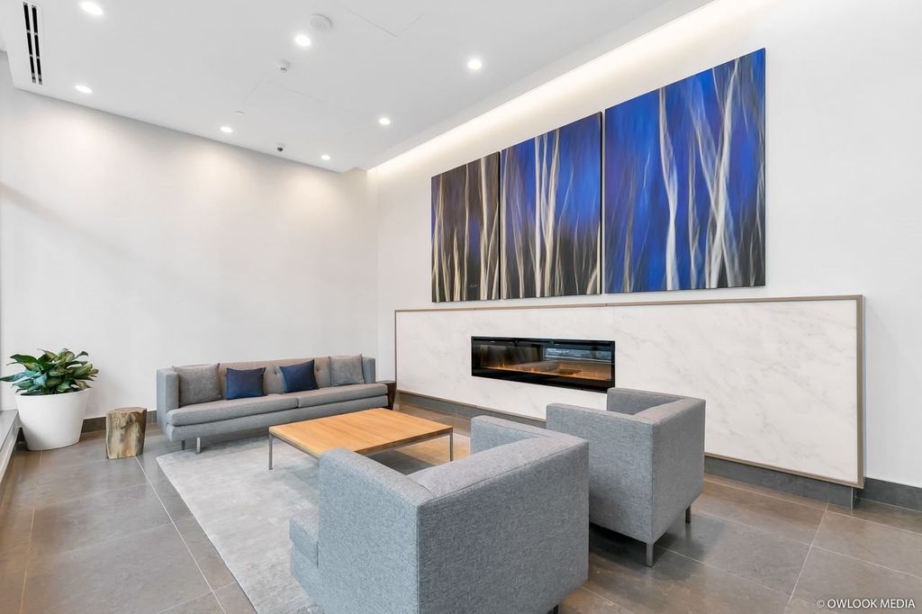 listing image 1108503697613698041