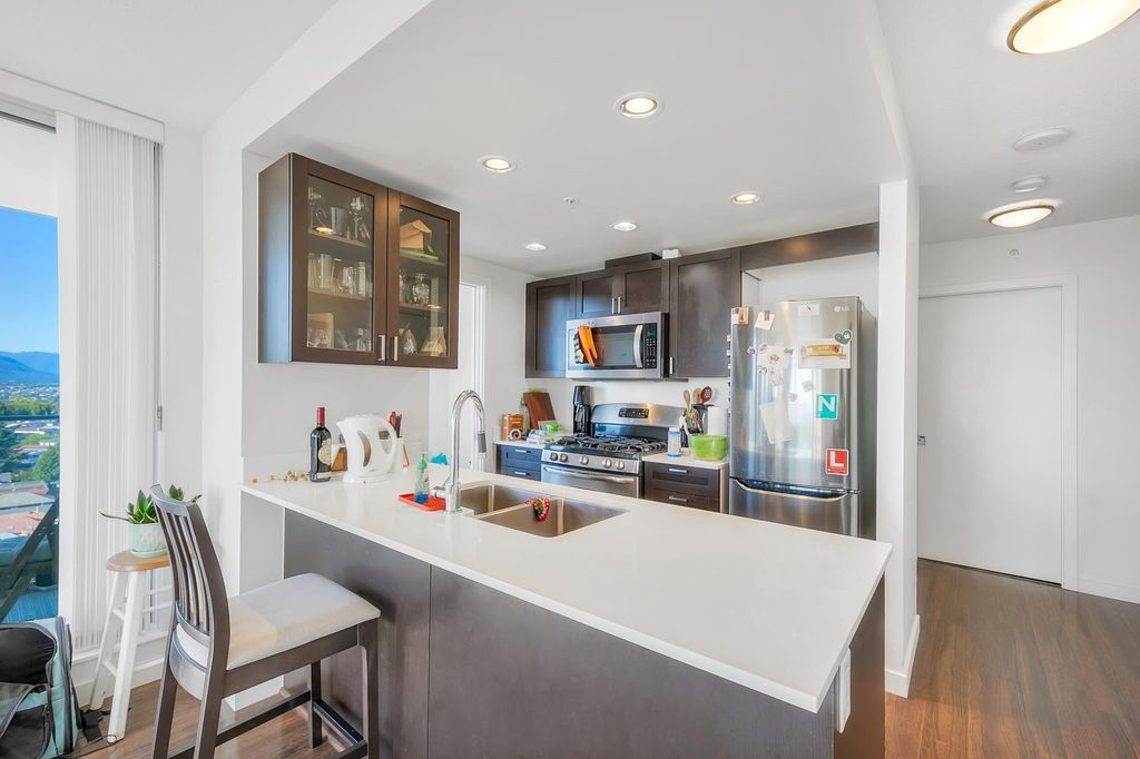 listing image 1100474017136992631