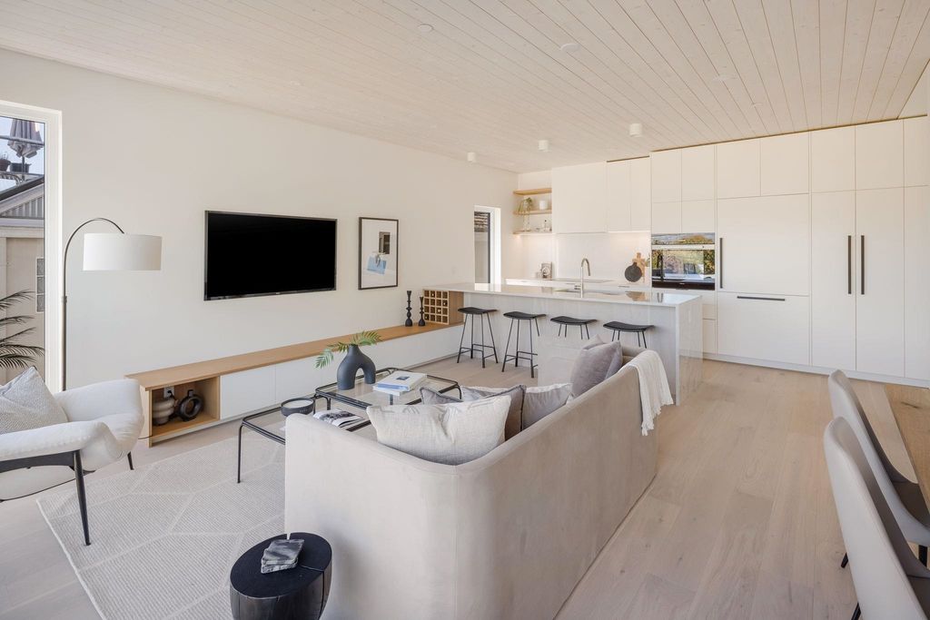 listing image 1109225620629674438