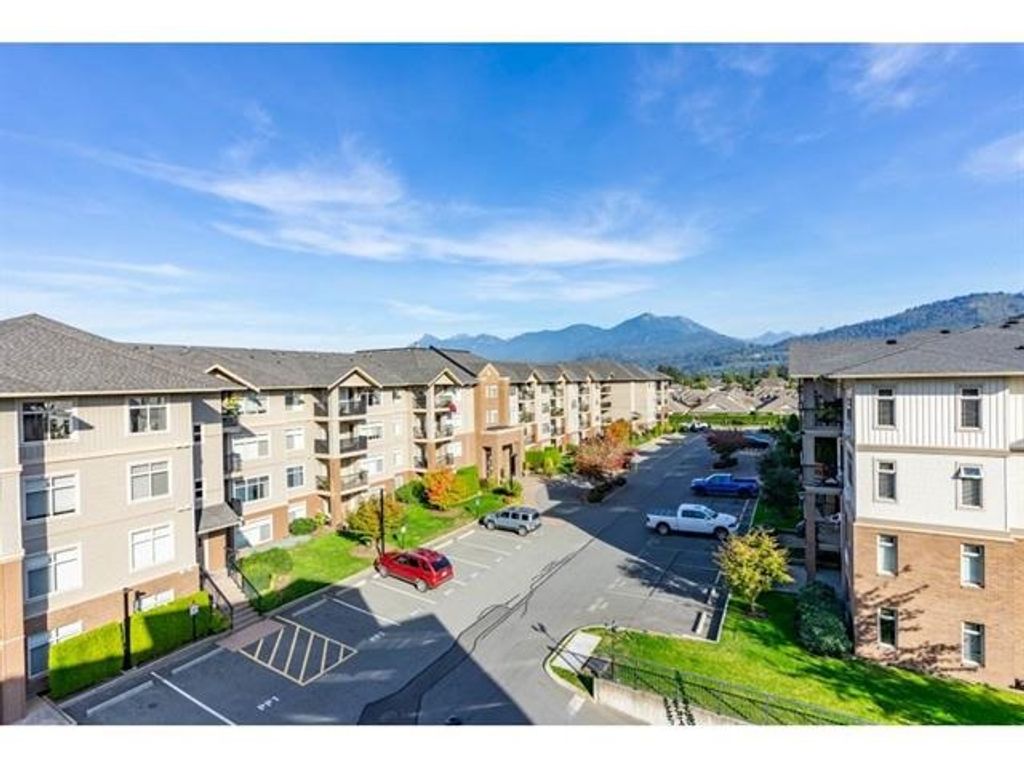 listing image 1103405824615355355