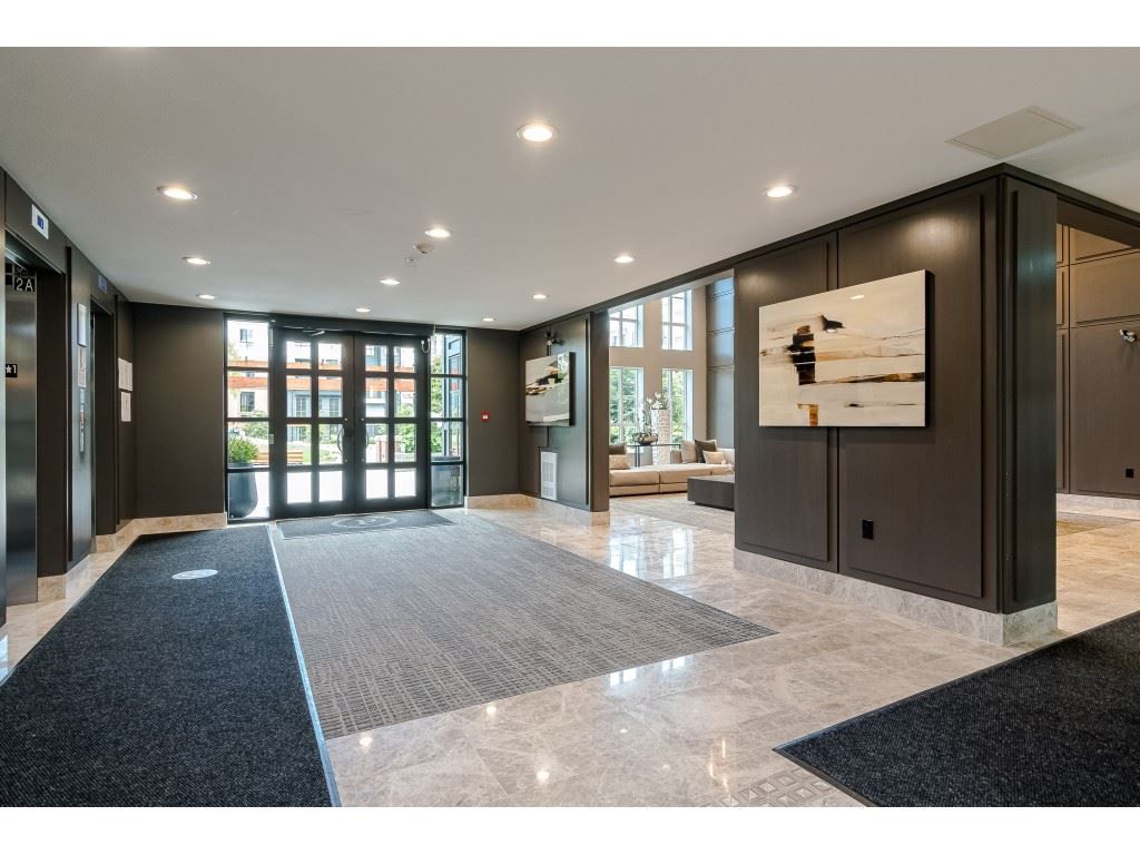 listing image 1107107210460281362