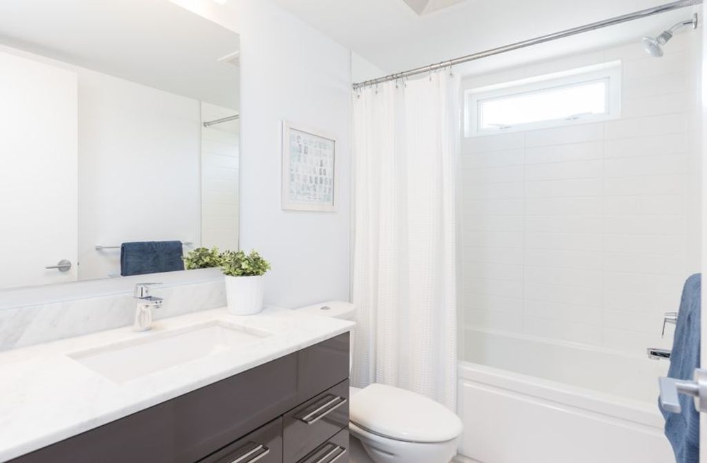 listing image 1109838008784086905