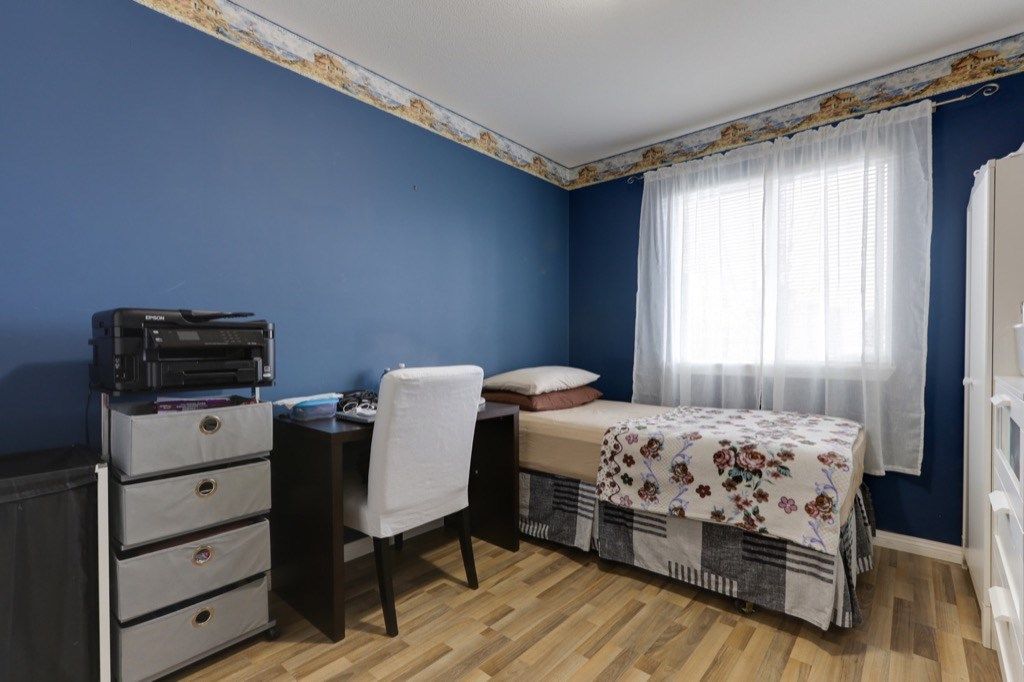 listing image 1101394382685382118