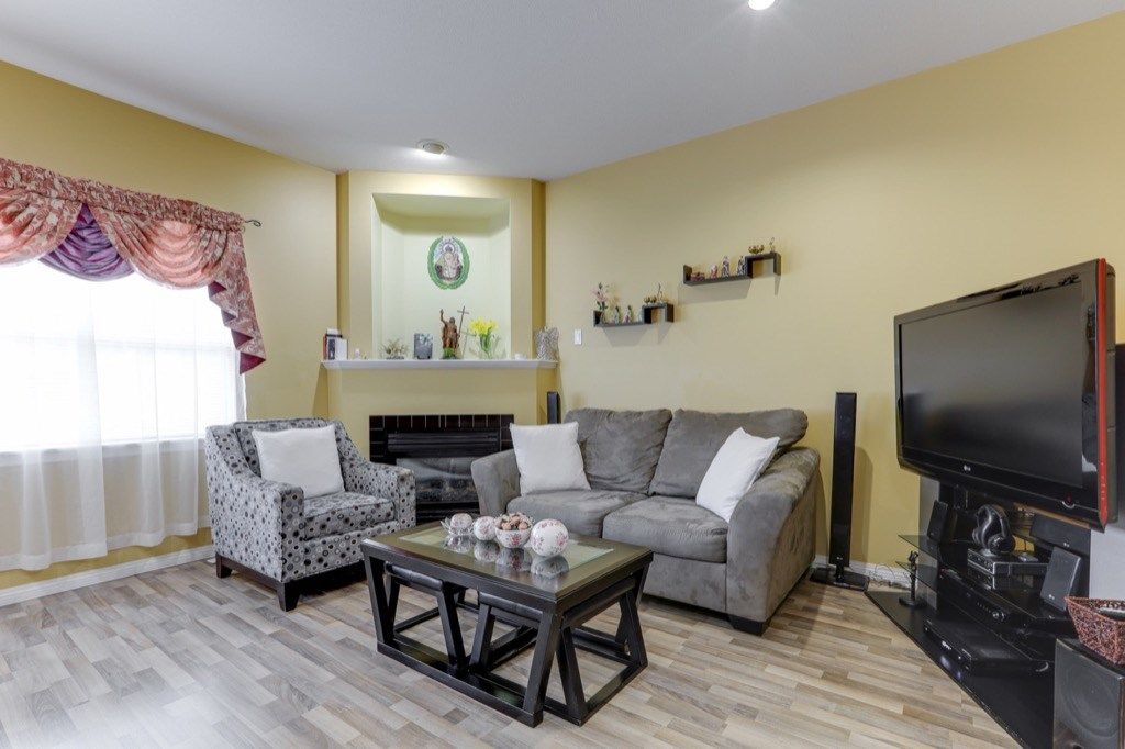 listing image 1101542559670314212
