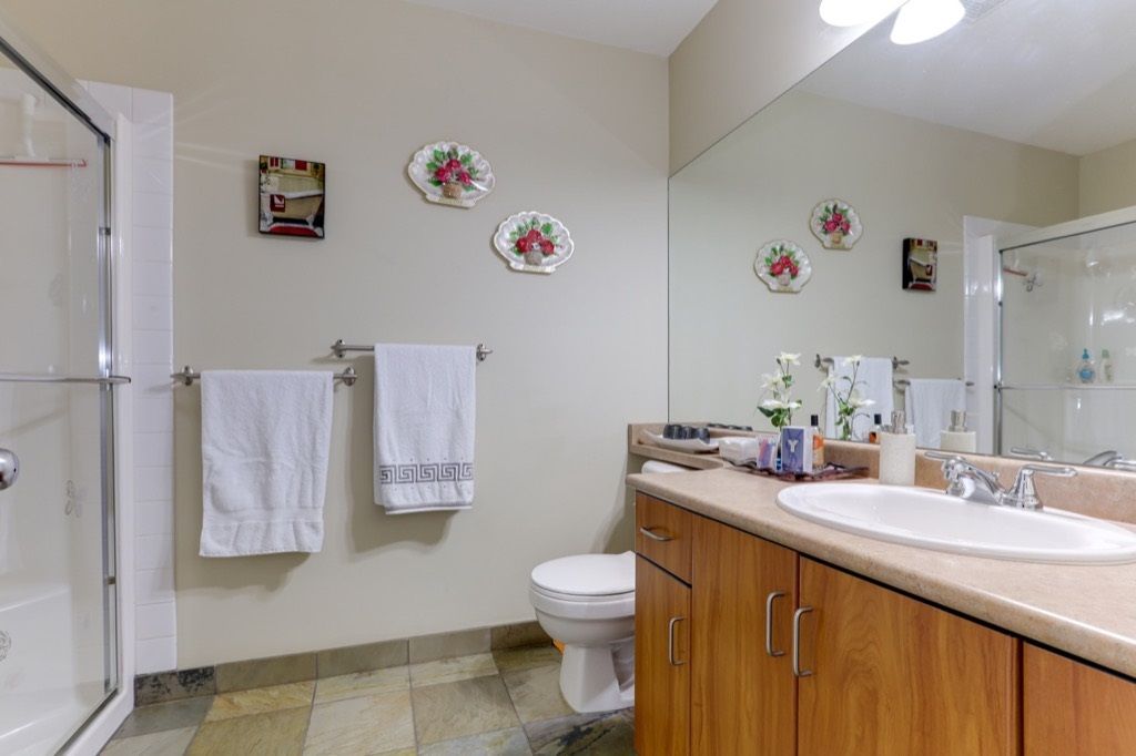 listing image 1108004524622940060