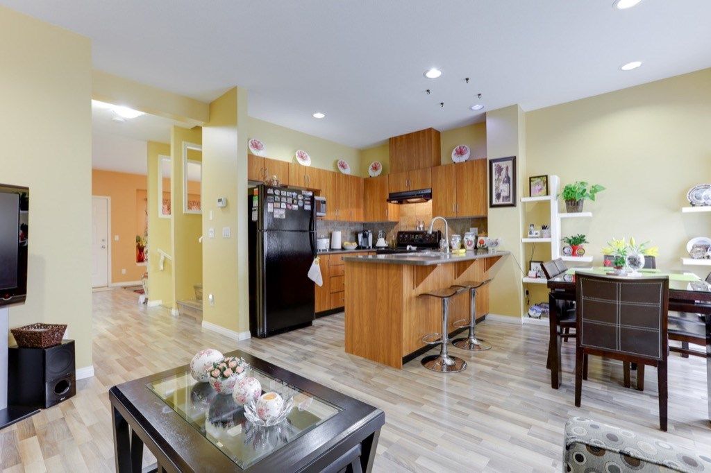 listing image 1100221600010242761