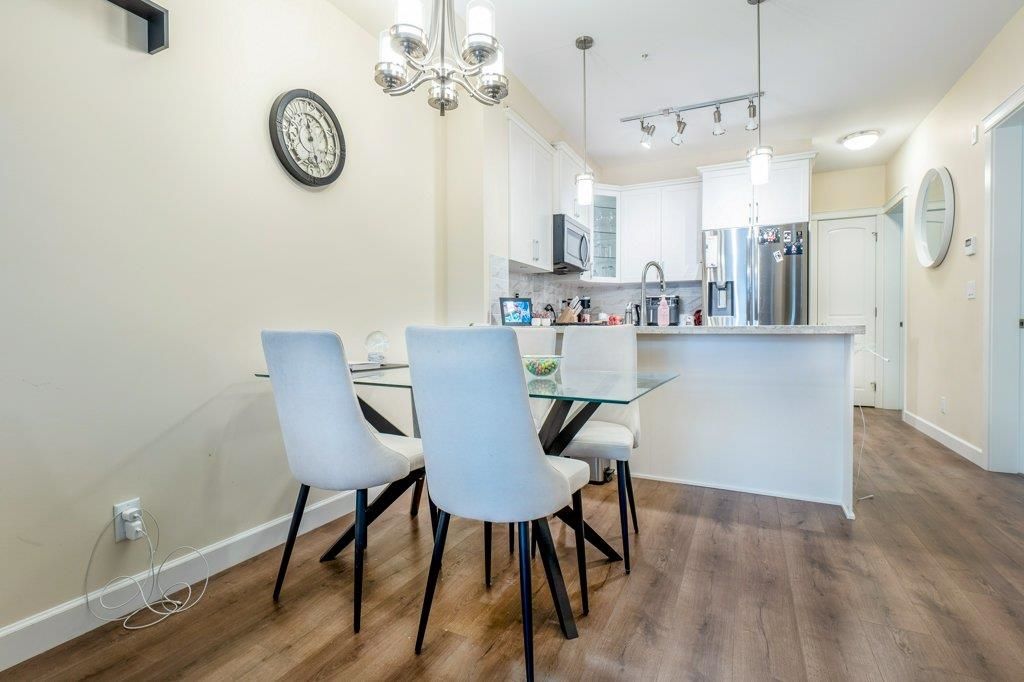 listing image 1101805840180556836