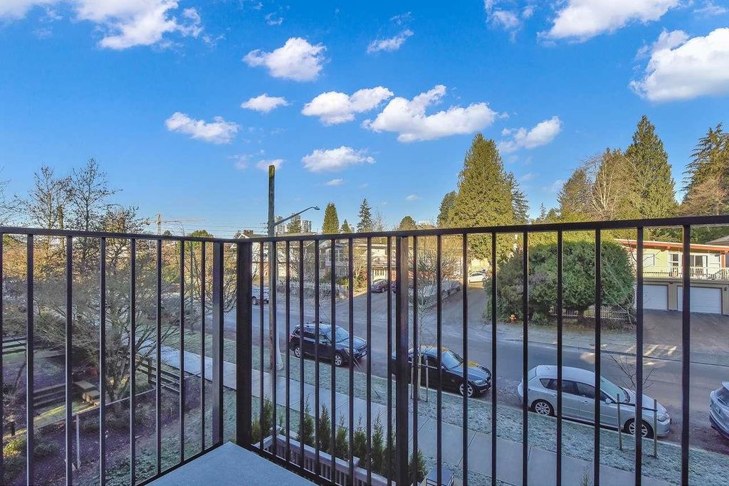 listing image 1107235148390856430