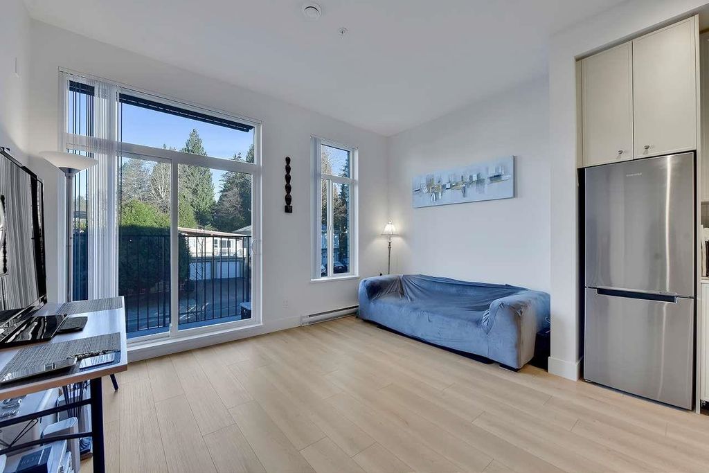 listing image 1109956778020740475