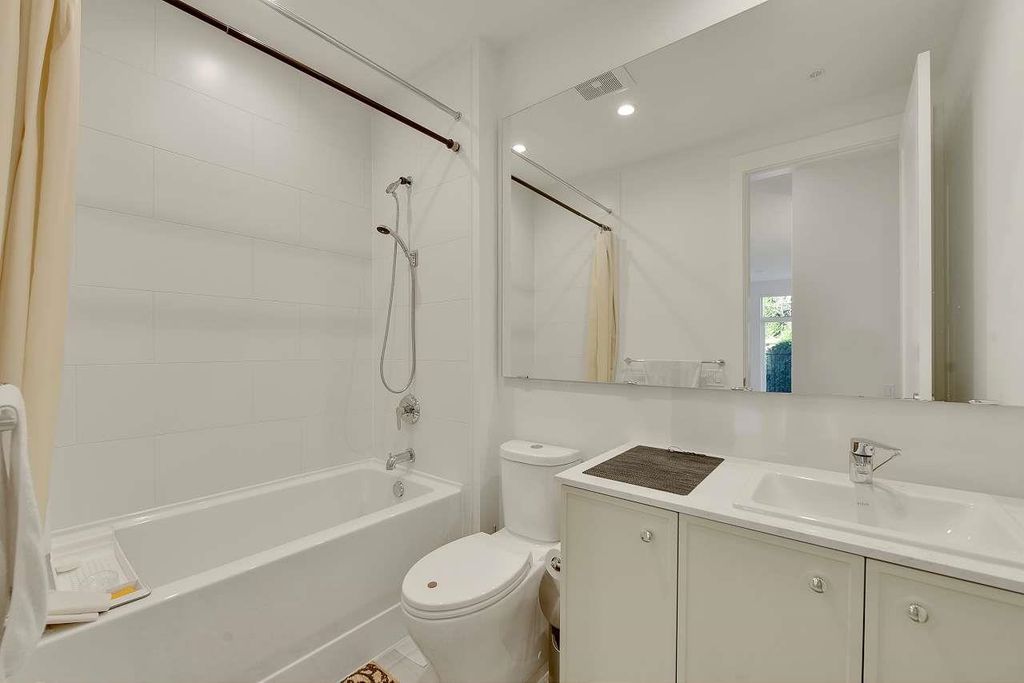 listing image 1106272620437363988