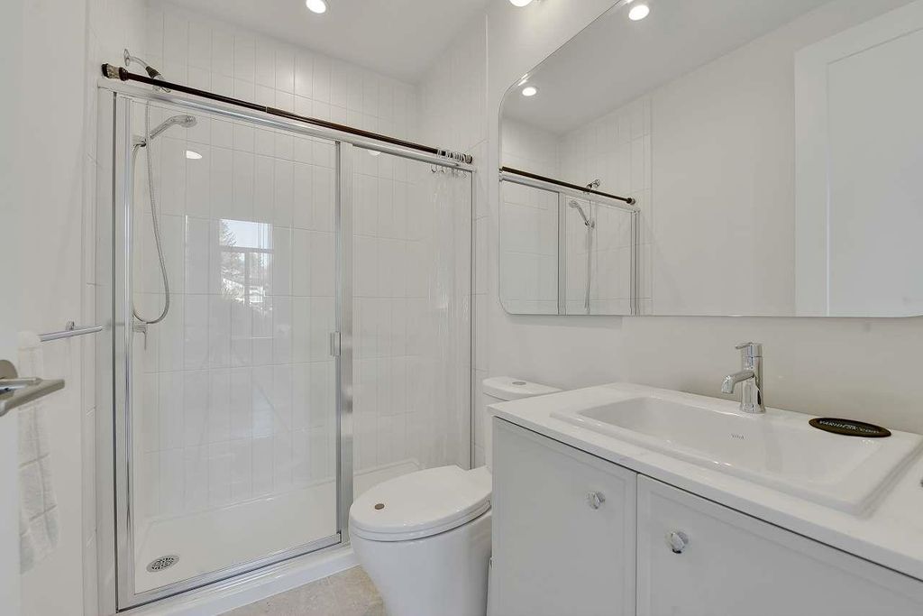 listing image 1101451545359509735