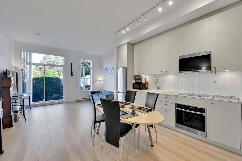listing image 1104872074099452892