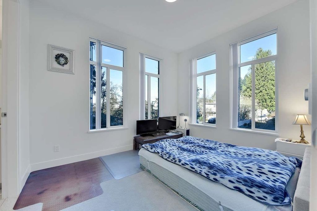 listing image 1103843711749458019