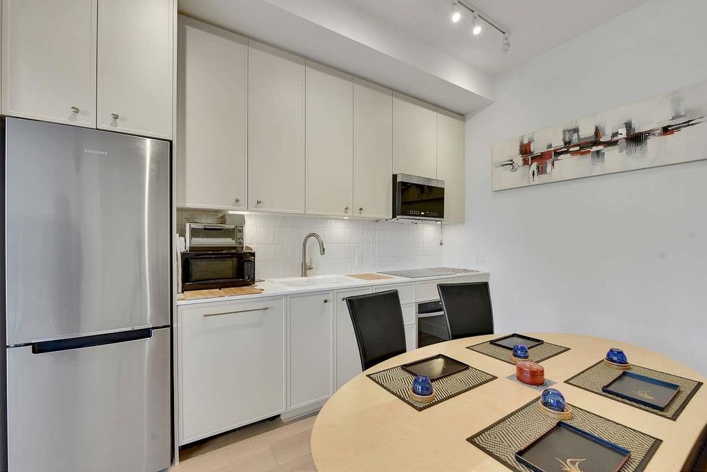 listing image 1100639052689535589